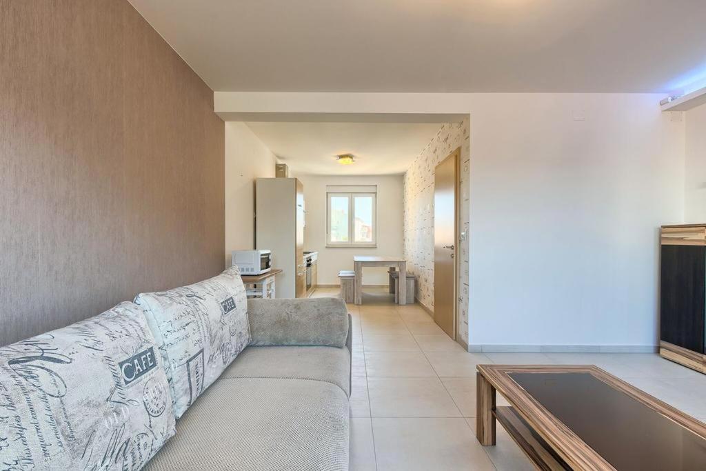 Lovely Fazana Apartments 400M From The Sea Exteriör bild