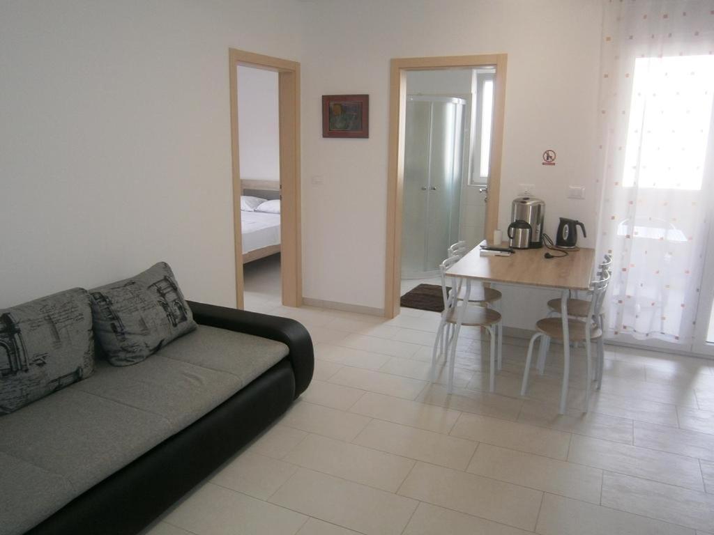 Lovely Fazana Apartments 400M From The Sea Exteriör bild